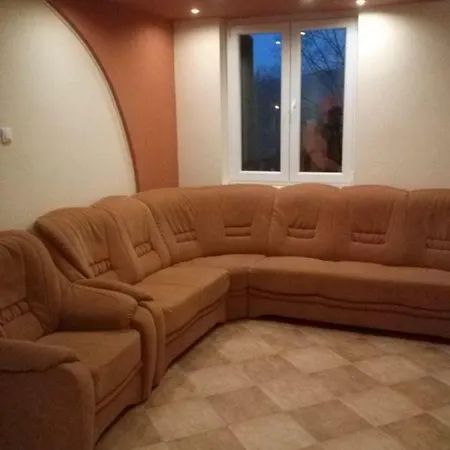 Gabor Apartman شقة *