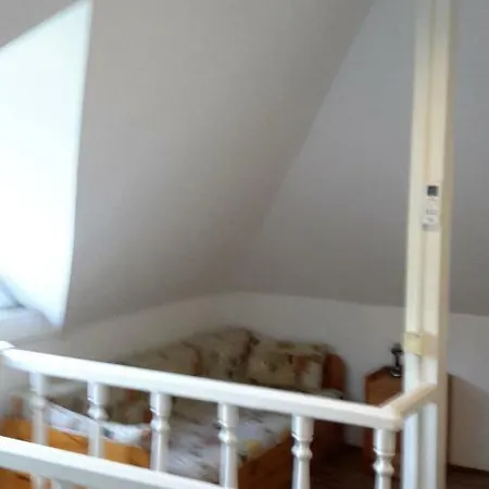 شقة Gabor Apartman *