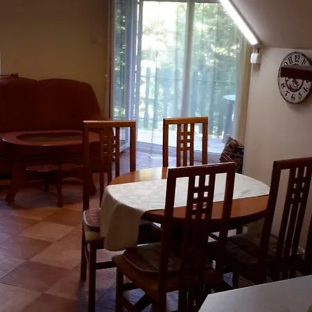 Gabor Apartman *