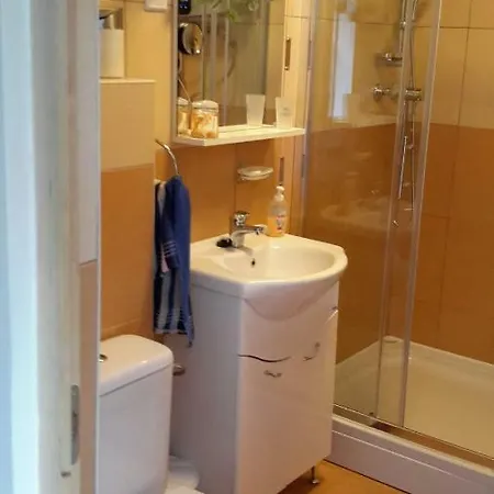 شقة Gabor Apartman أورفو